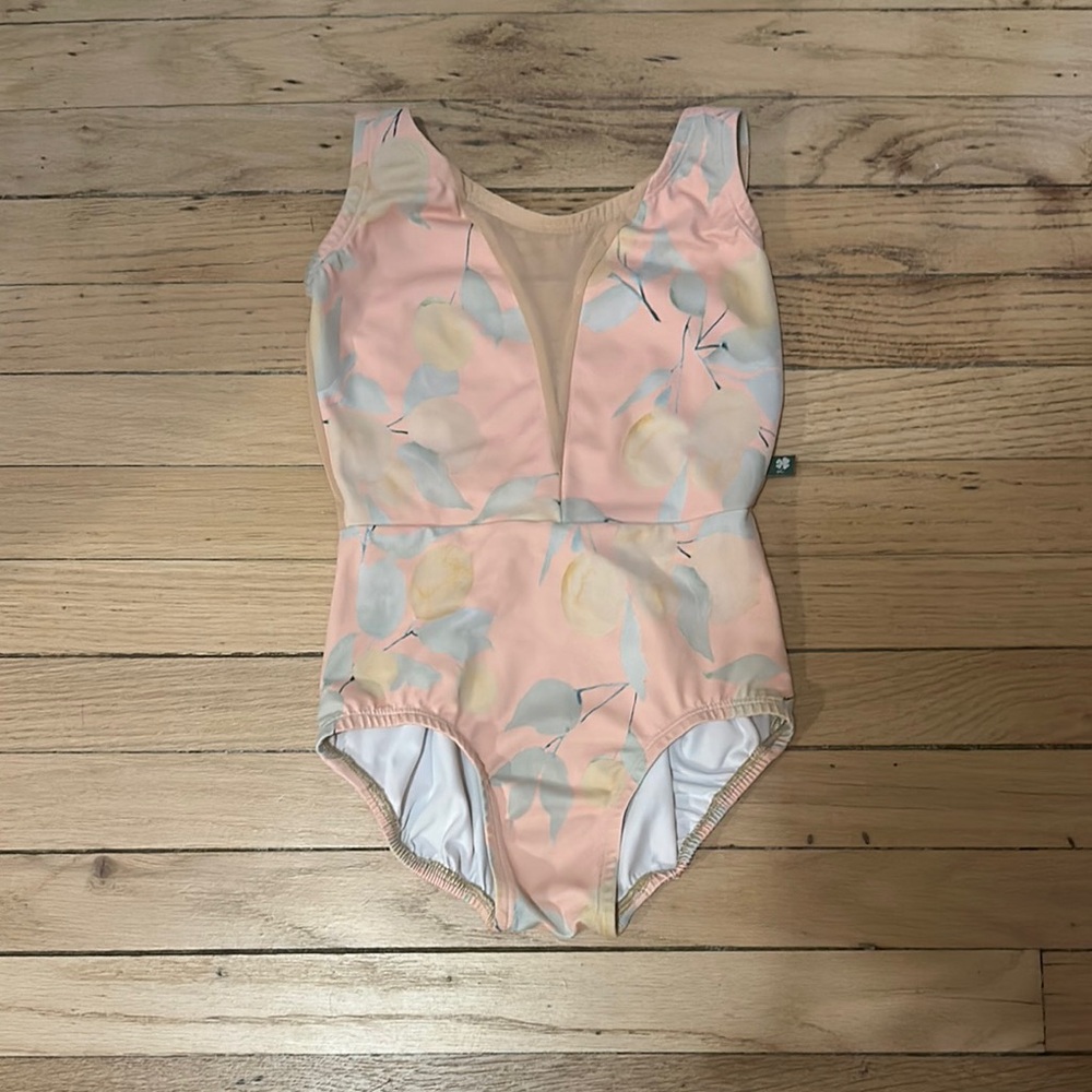 Lucky Leo lemon print leotard 🍋